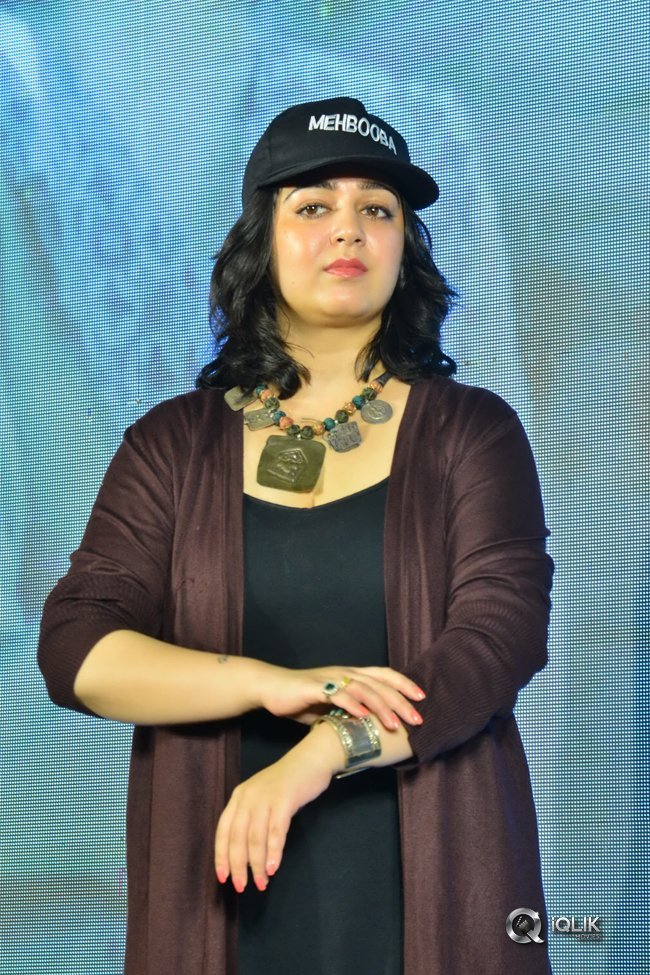 Charmy-Kaur-at-Mehbooba-Movie-Pressmeet